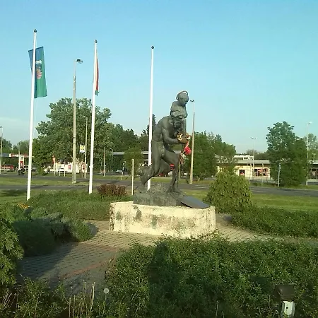 Hutter Vendeghaz 招待所