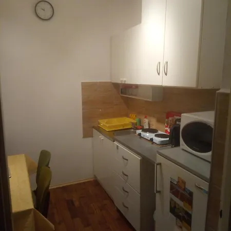 Hutter Vendeghaz Szántód