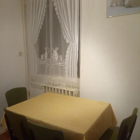 Hutter Vendeghaz 招待所