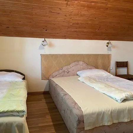 Hutter Vendeghaz Penzion Szántód