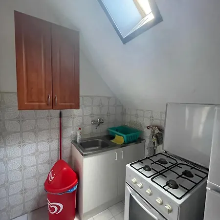 招待所 Hutter Vendeghaz