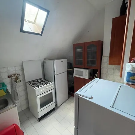 Hutter Vendeghaz * Szántód