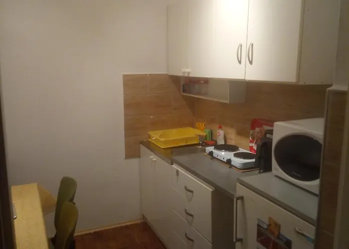 Hutter Vendeghaz Szántód