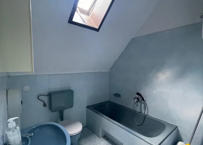 Hutter Vendeghaz Gæstehus *