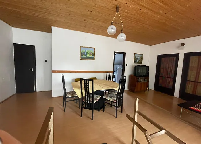 Hutter Vendeghaz Szántód